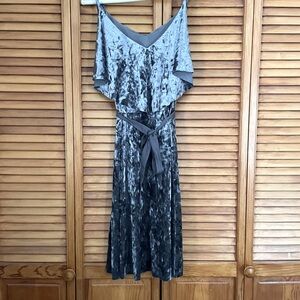 Lauren Conrad  Runway Velveteen  short dress sz M  Gray